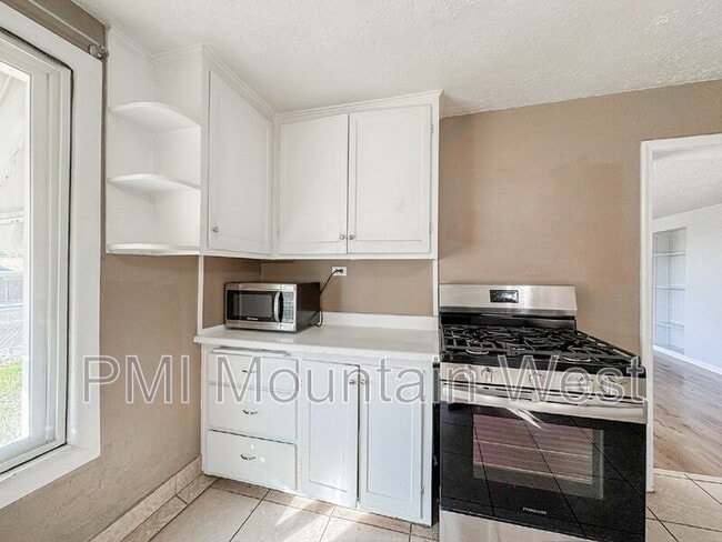 Building Photo - 3515 S 2300 E