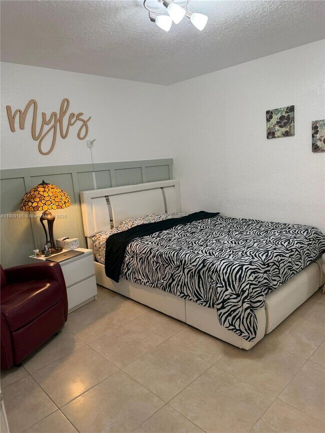 Building Photo - 17242 NW 73rd Ave