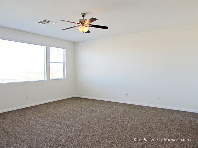 Building Photo - 722 Bighorn Creek St