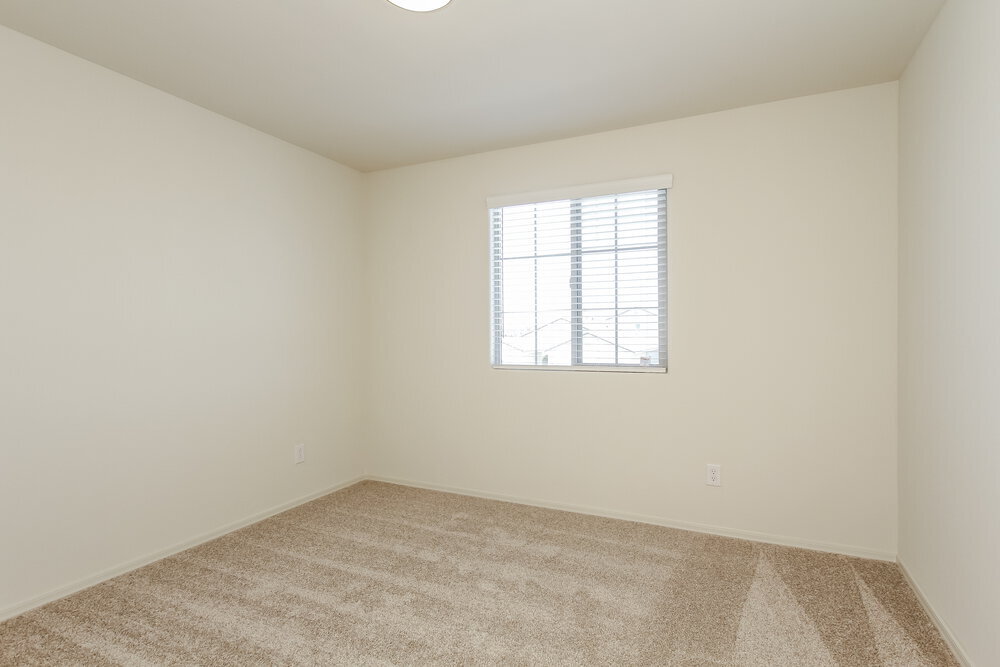 Building Photo - 5012 S 109th Dr