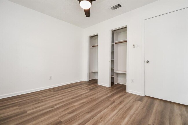 Building Photo - 6622 Kearney Dr