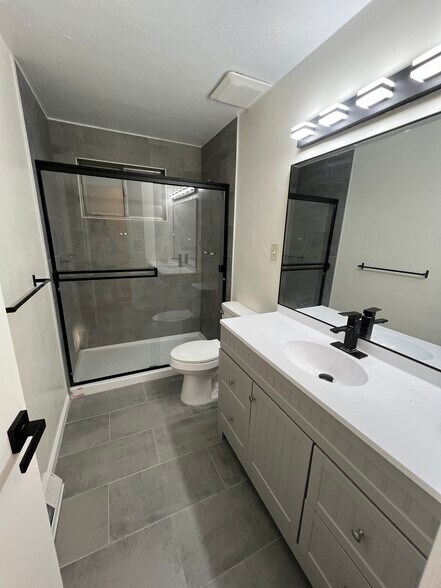 Building Photo - 1129 Gard Pl