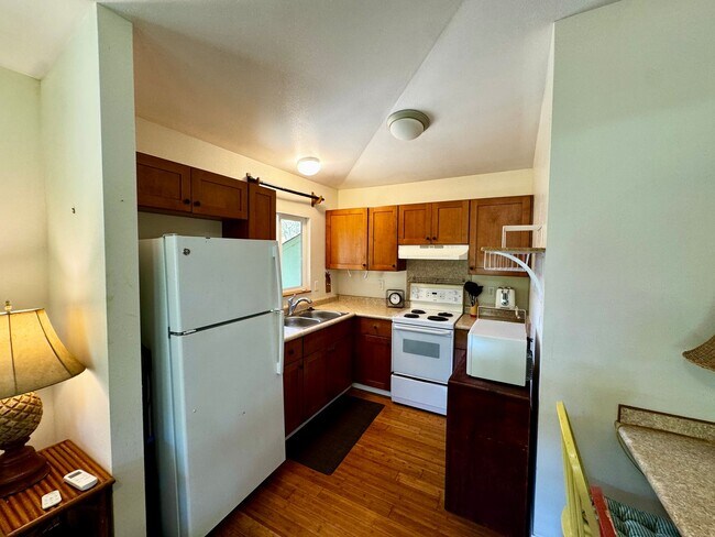 Building Photo - 2BR/1BA Standalone Cottage in Prime Kihei Location – $2,750/Month
