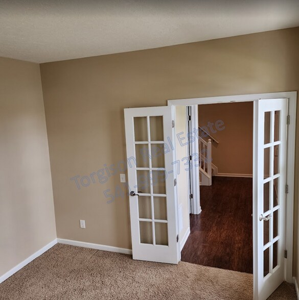 Building Photo - 5828 Trail Creek Dr