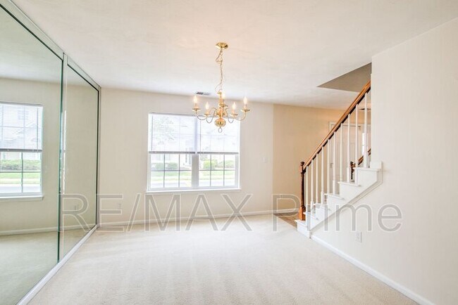 Building Photo - 1560 Wynd Crest Way