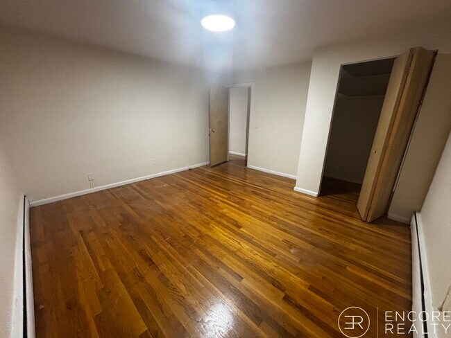 Building Photo - 110 Babcock St