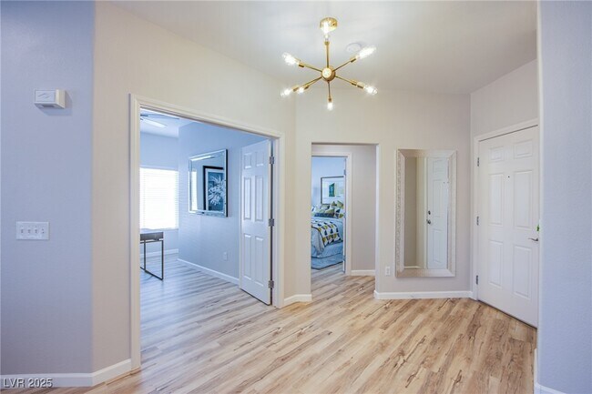 Building Photo - 10809 Garden Mist Dr