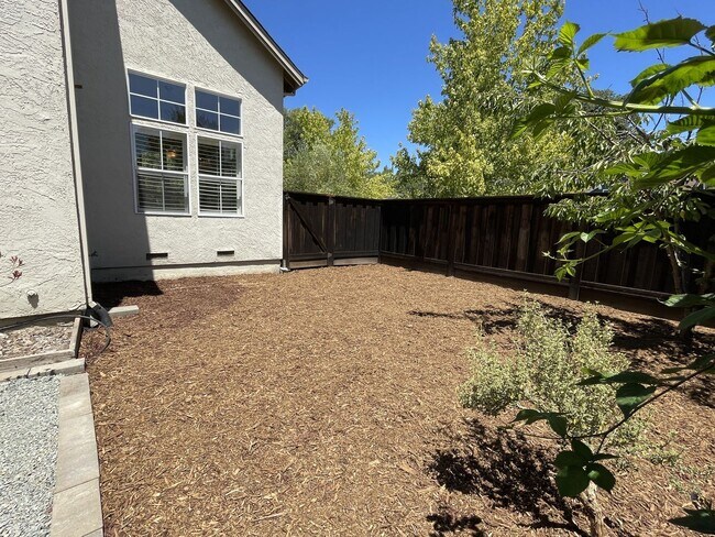 Building Photo - 2,199 Square Foot Beautiful 4-Bedroom Home | 2,199 Sq. Ft. | Prime Rincon Valley Location