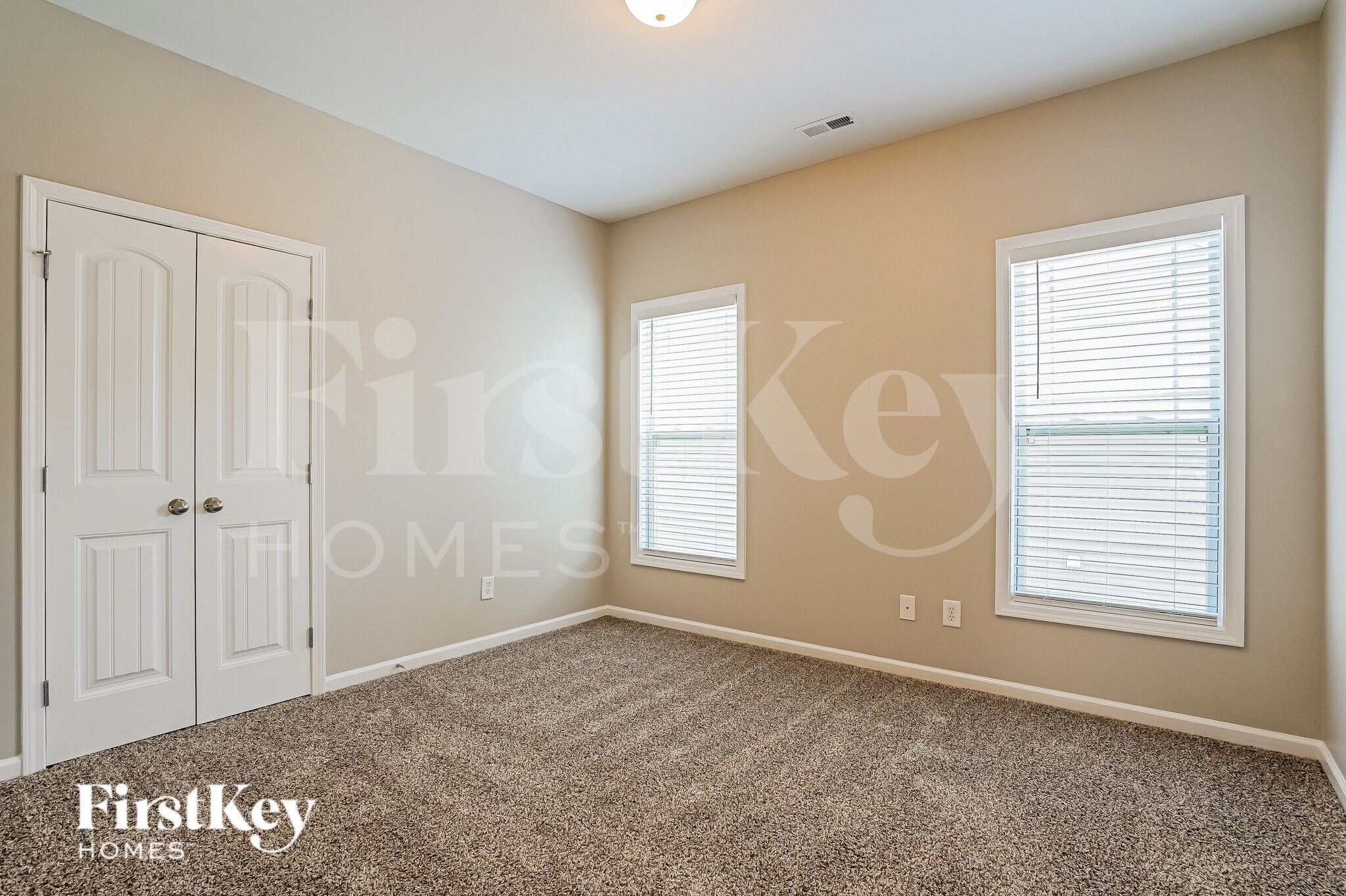 Building Photo - 3253 Groveshire Dr