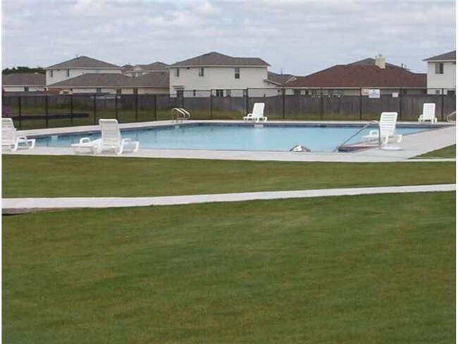 Building Photo - 14312 Cummins Way