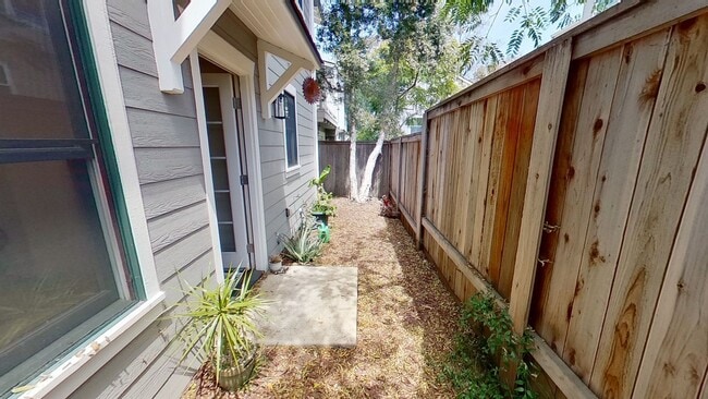 Building Photo - Stylish and Convenient: Your Dream 3 bed / 2 bath Rental  in Downtown Santa Barbara!