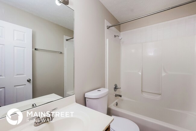 Building Photo - 8410 Hurstbourne Woods Pl