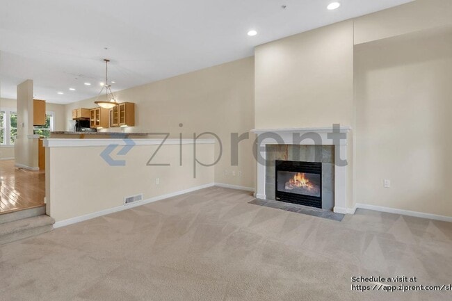 Building Photo - 7909 SW 31st Ave