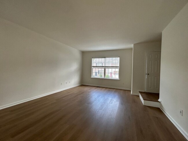 Building Photo - 65 Highland Cir