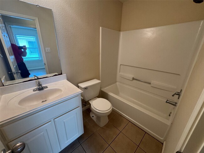 Building Photo - 4818 Comal River Loop