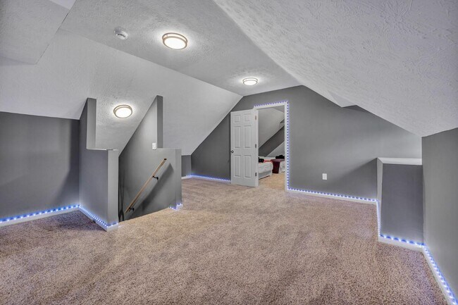 Building Photo - 839 Starkweather Ave