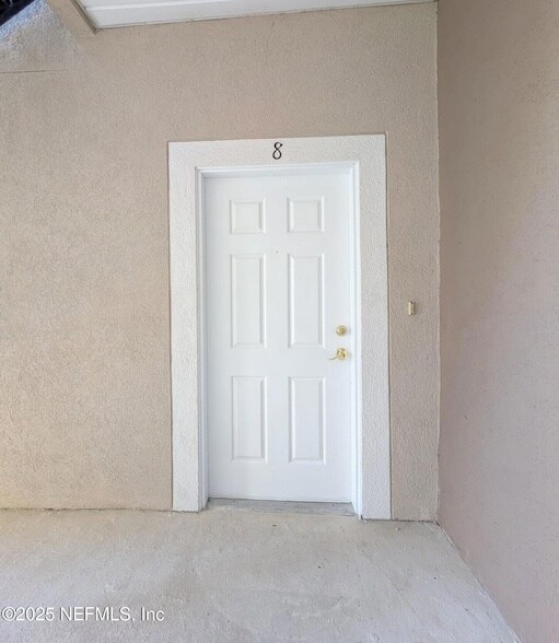 Building Photo - 9595 Amarante Cir