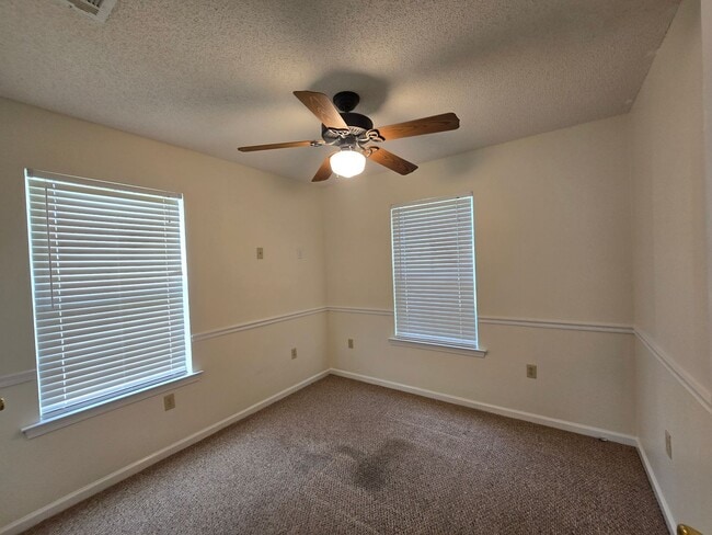 Building Photo - 9830 Whitefield Ave