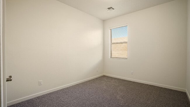 Building Photo - New Construction in Santa Fe!!!!