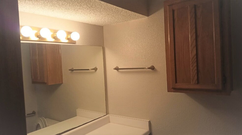 Building Photo - 11713 N 112th E Ave