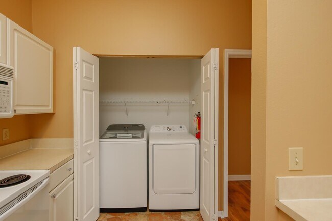Building Photo - 15207 Harbour Vista Cir