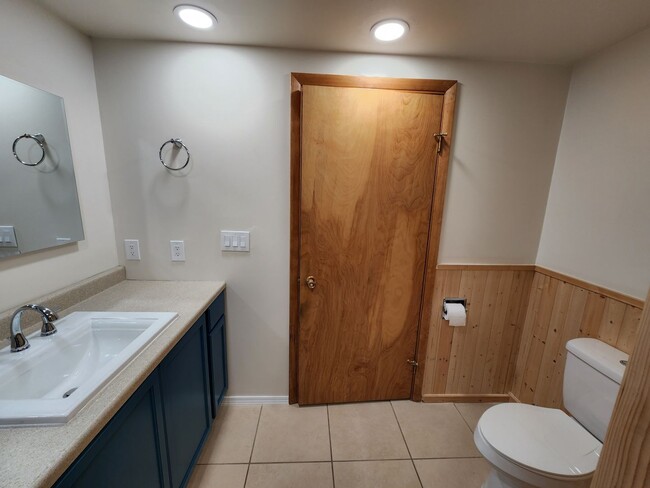 Building Photo - Wildlife abundant, log 2bdrm/1ba lower apa...