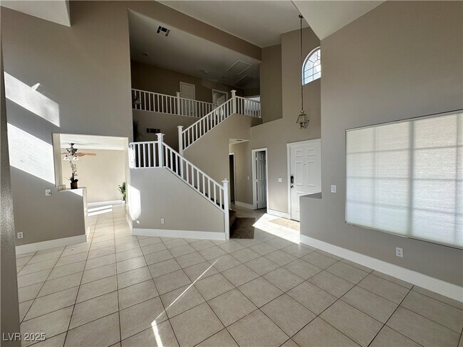 Building Photo - 2413 Rue De Bourdeaux