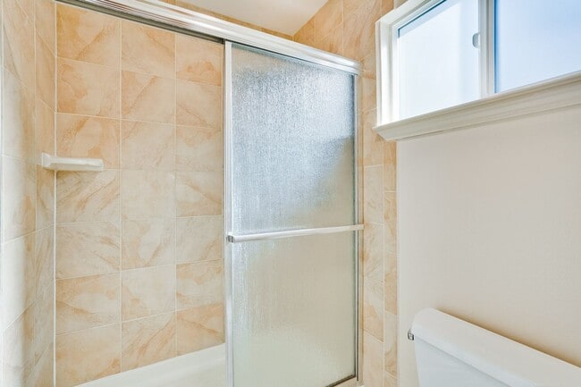 Building Photo - Spacious 1780 Sq Ft -  4b2b home in South San Jose