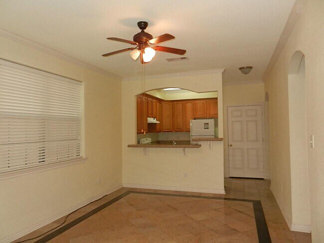 Building Photo - 9400 Bellaire Blvd