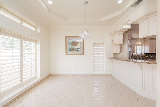 Building Photo - 314 Bordeaux Dr