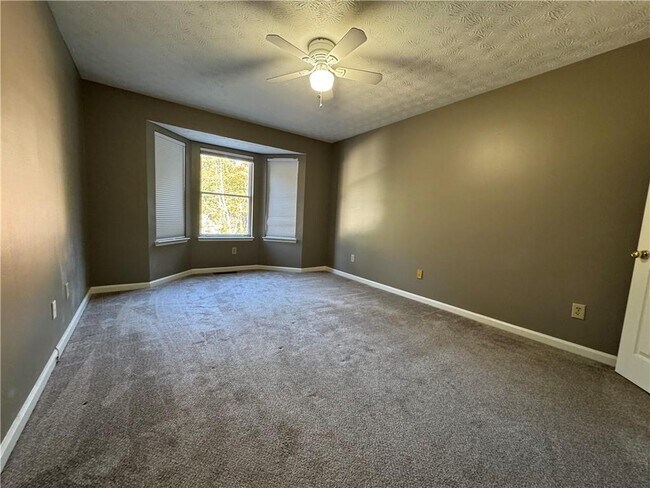 Building Photo - 2630 Garland Way