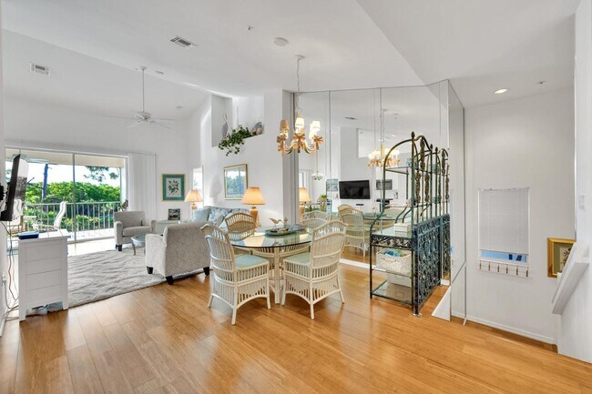 Building Photo - Seasonal 3br 2bath Condo in Harbor Lakes C...