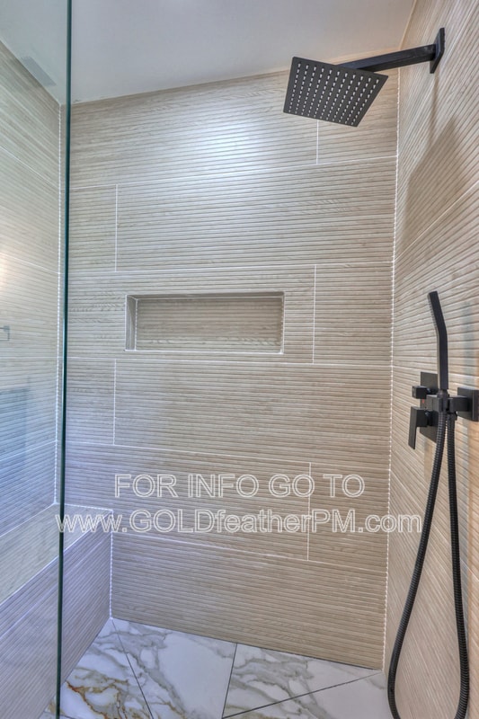 Building Photo - 402 E Trinity Ln