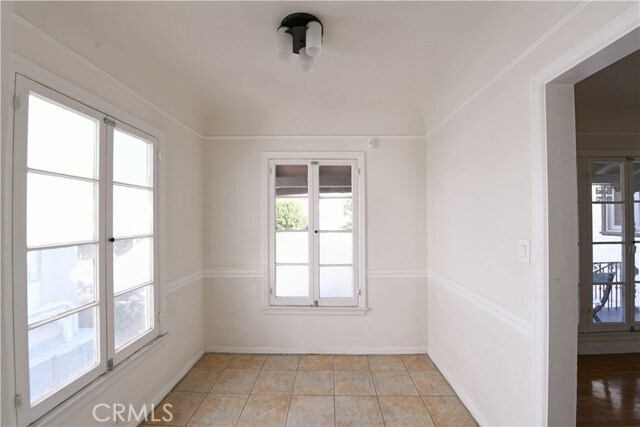 Building Photo - 915 Le Doux Rd