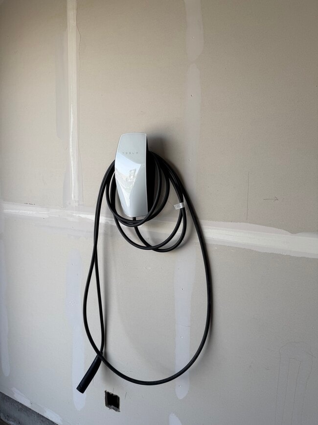 Building Photo - 43137 Capilano Clb Ct