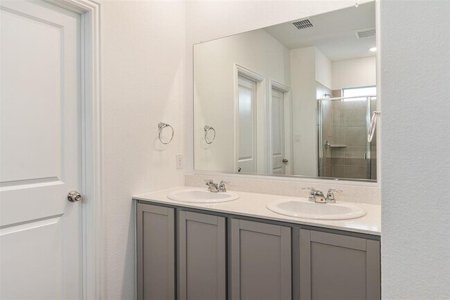 Building Photo - 5349 Archway Dr