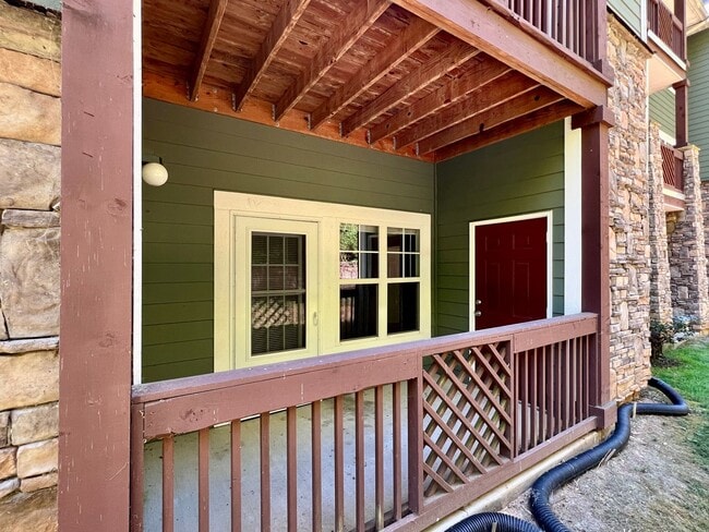 Building Photo - 3-Bed, 2-Bath Condo with Garage! One month...
