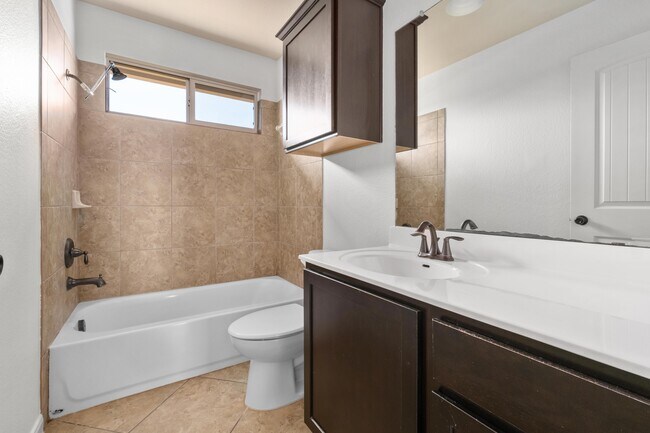 Building Photo - 17716 Linkhill Dr