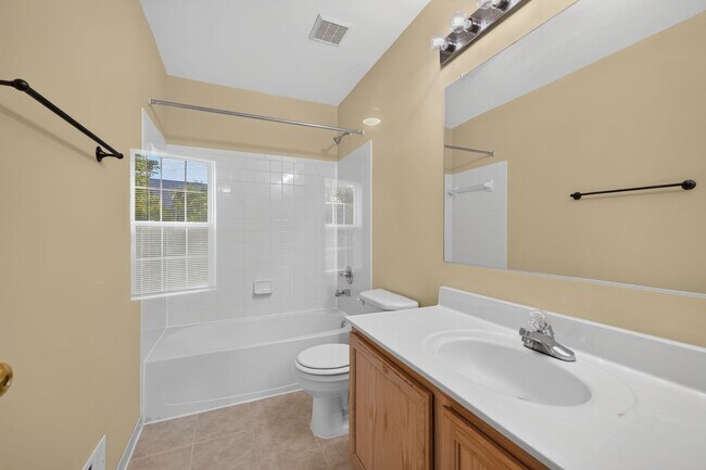 Building Photo - 13504 Hamlet Square Ct