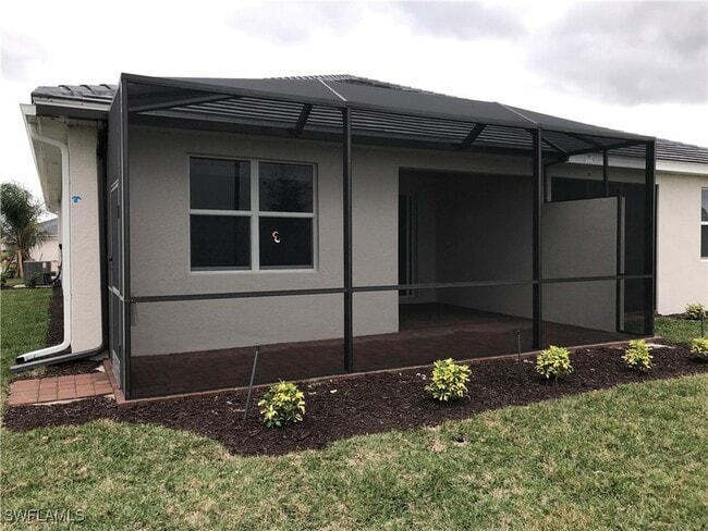 Building Photo - 2016 Vermont Ln