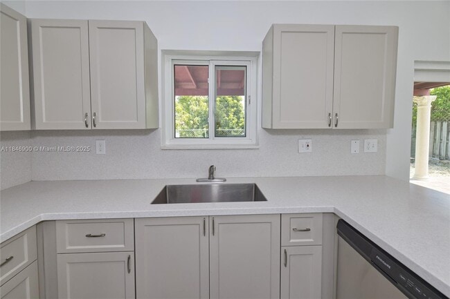 Building Photo - 14947 SW 36th Terrace