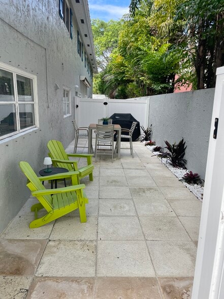 Patio - 1202 Palm Trl