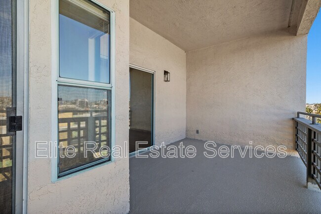 Building Photo - 3790 Florida St