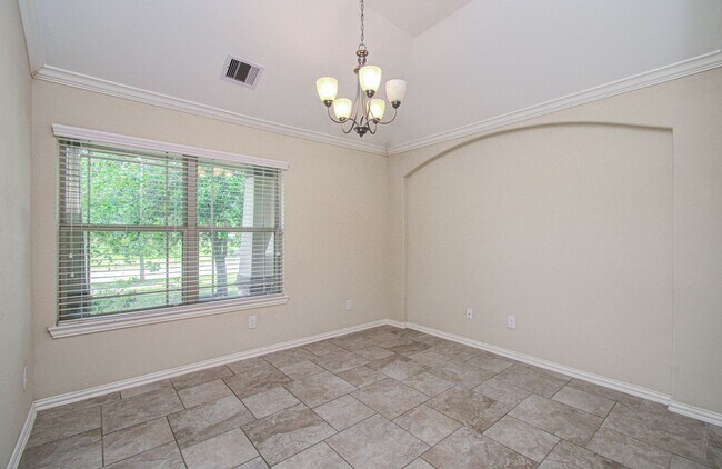 Building Photo - Spacious 4 Bed, 2 Bath Home Zoned to Tomball ISD