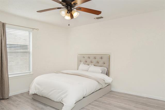 Building Photo - 215 Countryside Dr