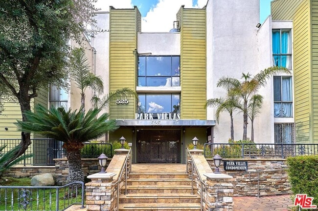 Building Photo - 525 S Ardmore Ave