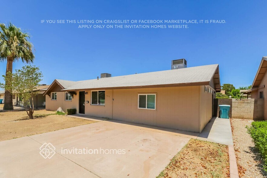 Building Photo - 4214 W Las Palmaritas Dr