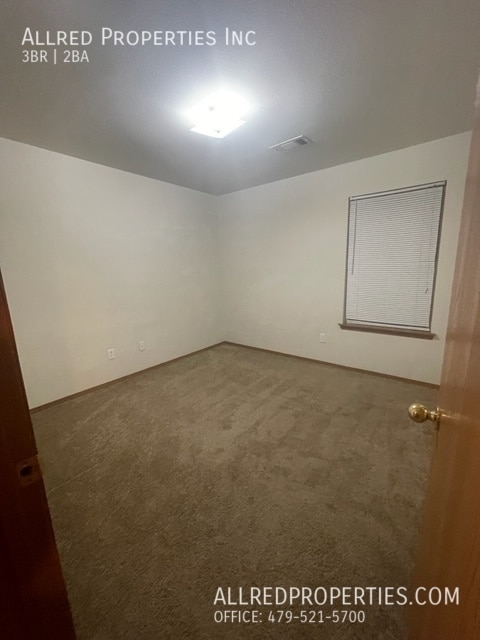 Building Photo - 317 E Asher Ct