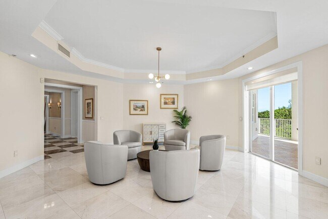 Building Photo - 3000 Jimmy Buffett Mem Hwy