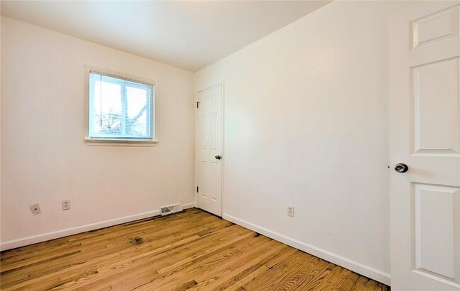 Building Photo - 6720 Cherryvale Dr